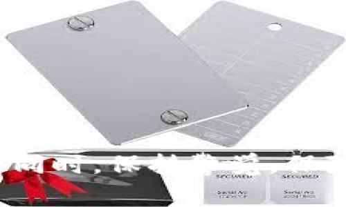 在TPWallet中“扫码签名”是指在使用区块链或数字资产交易时，用户需要通过扫描二维码来确认一笔交易或操作的真实性和有效性。这种方式通常用于确保用户在进行某项操作之前，能够真实地确认相关信息并给予授权。在区块链环境中，交易的安全性和透明性至关重要，扫码签名在这个过程中能够起到保护用户权益的作用。

在具体的操作中，用户的移动设备会产生一个唯一的二维码，包含了本次交易需要签署的信息。当用户扫描这个二维码时，系统会将用户的数字签名添加到交易中，从而使该交易更加安全。加密技术确保只有拥有相关私钥的用户才能进行扫码签名，进一步防止未授权的操作。

以下是关于扫码签名的一些常见问题和解答：

### 1. 扫码签名的过程是怎样的？

当你在TPWallet中发起交易时，系统会生成一个二维码，二维码中包含了交易的详细信息。然后，你需要使用TPWallet的扫描功能扫描该二维码。一旦扫描成功，你会看到请求的交易信息，并需要通过输入密码或指纹等身份验证方式确认后，进行签名发送。

### 2. 扫码签名的重要性是什么？

扫码签名具有以下几个重要性：

- **安全性**：通过确认交易信息，避免因误操作导致的资金损失。
- **确认性**：用户能够明确知道自己正在授权的内容，增加对交易的掌控感。
- **透明性**：所有交易都有详细的记录可供查阅，增强用户信任。

### 3. 如何确保扫码签名的安全性？

为了确保扫码签名过程的安全性，用户可以采取以下措施：

- **使用官方钱包**：确保只通过TPWallet官方渠道下载应用，防止使用到伪造的、可能存在安全隐患的软件。
- **定期更新应用**：及时更新以获取最新的安全补丁和功能。
- **重视私钥保护**：私钥的保护是保障数字资产安全的关键，切勿随意分享或泄露。

### 4. 常见的扫码签名问题有哪些？

用户在使用扫码签名过程中可能会遇到如下问题：

- **二维码无法扫描**：遇到这种情况，确认二维码是否清晰、干净，或尝试重新生成二维码。
- **交易信息不正确**：在签名字段确认时仔细检查交易信息，确保内容无误。
- **签名失败**：若出现签名失败的情况，可能是输入密码错误或者设备未连接网络。

### 5. 未来扫码签名的发展趋势

随着区块链技术的不断发展，扫码签名的应用场景会越来越广泛，可能包括但不限于：

- **DApp应用**：在去中心化的应用程序中，扫码签名可以增加用户的参与度和安全性，提供更便捷的操作体验。
- **物联网**：未来，扫码签名有助于物联网设备间的安全通信，提高智能设备的安全性。
- **电子商务**：在购买和支付过程中，扫码签名能够提升交易的信任度。

扫码签名作为一种便捷且安全的交易确认方式，正在逐步成为区块链用户日常操作中不可或缺的一部分。希望每位用户都能在享受数字资产带来的便利的同时，保持警觉，保障自己的资产安全。